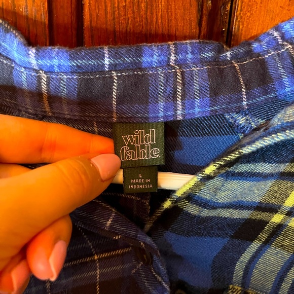 Split Plaid Button Up - Picture 4 of 5